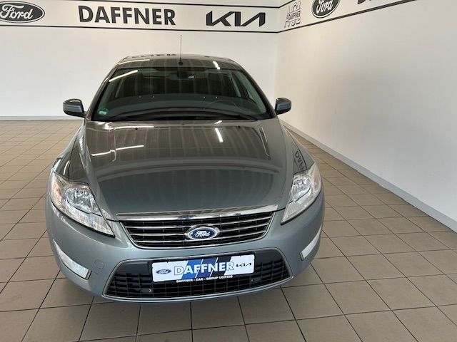 Fahrzeugabbildung Ford Mondeo Ghia 2.0