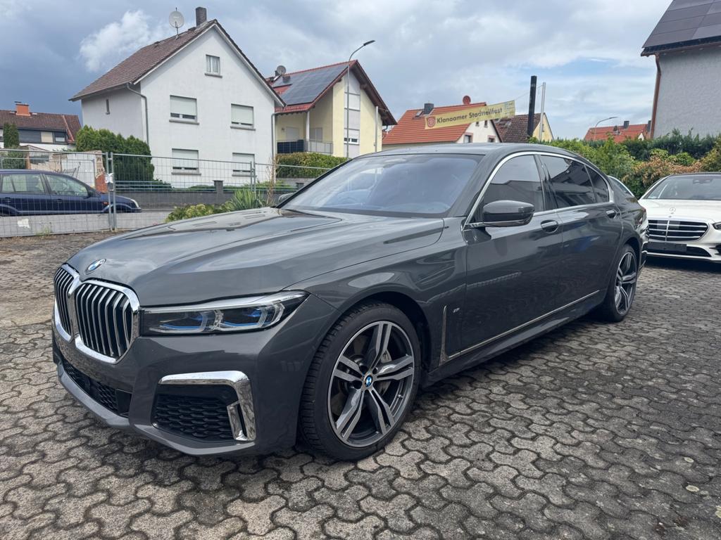 BMW 740