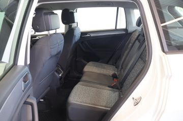 Volkswagen Tiguan - 12