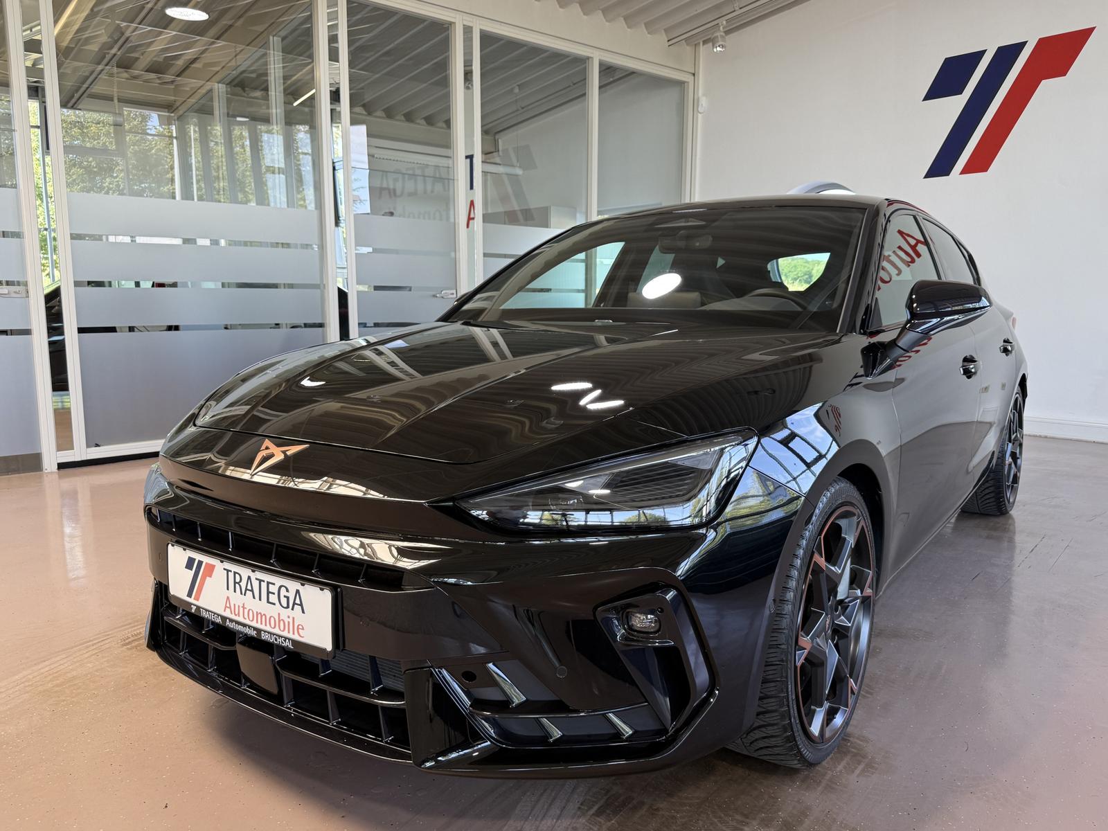 Cupra Leon 2.0 TSI VZ 300PS Leder Senheiser IPA GJR