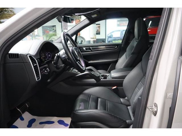 Porsche Cayenne GTS InnoDrive Head-Up Standh. Panorama foto 9