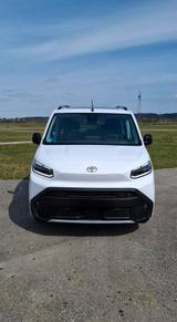 Toyota Proace City 1,5-l-D-4D 131PS Lounge  Garantie ! - Toyota Proace City von privat