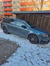 Skoda Octavia 2.0 TSI DSG RS60 Combi RS60 - Skoda Octavia RS60 mit Benzin-Antrieb