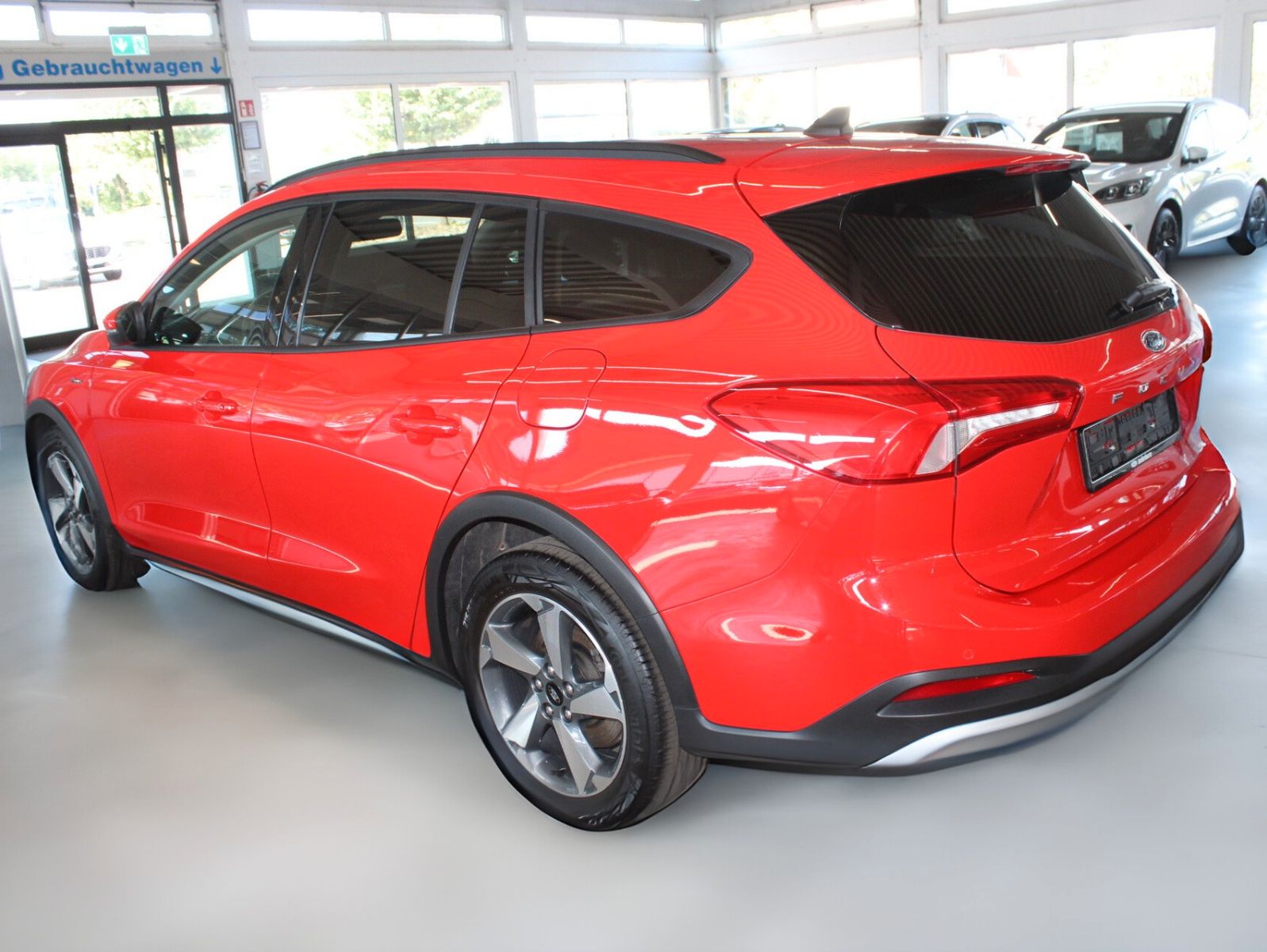 Fahrzeugabbildung Ford Focus Active Turnier LED NAVI WinterPaket uvm.