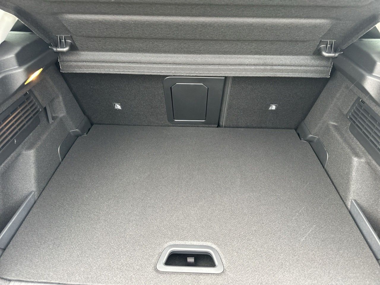 Fahrzeugabbildung Citroën C4 Benziner 130 Automatik MAX