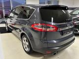 Ford S-MAX Titanium SHZ*PDC*TEMP*NAVI*7 SITZER - Ford S-Max mit Diesel-Antrieb: Automatik