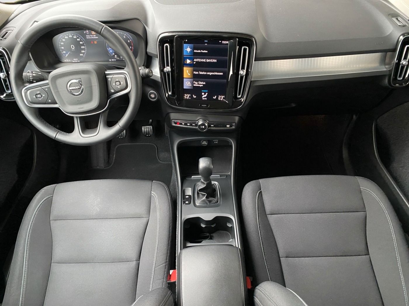 Volvo XC40 Momentum Pro WiPa LED RFK DAB StHzg foto 9