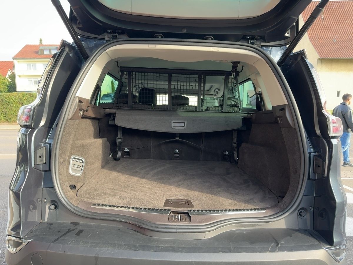 Fahrzeugabbildung Renault Espace TCe 225 EDC AHK el. Heckkl. Kamera WKR
