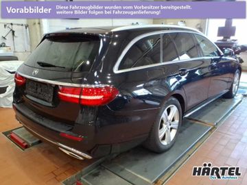 Mercedes E 200 - 3