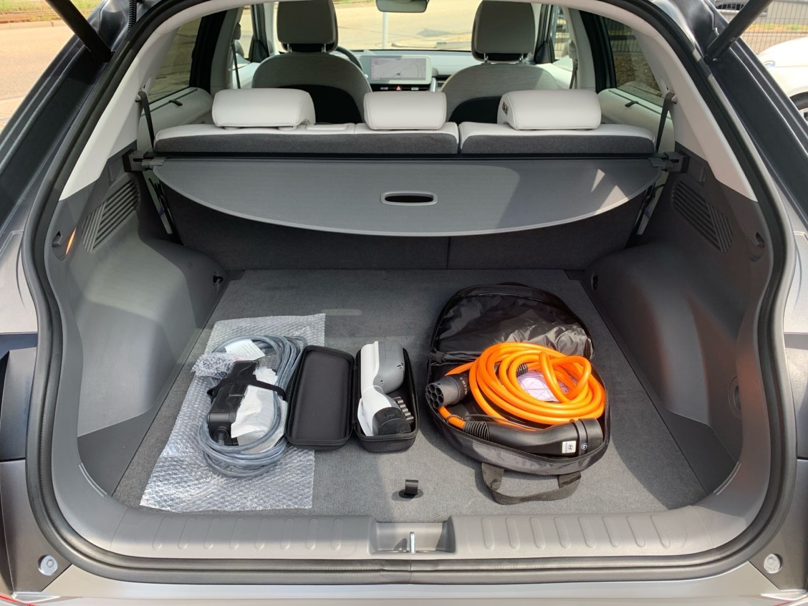 Fahrzeugabbildung Hyundai IONIQ 5 Uniq 4WD 72,6 kWh 20 Zoll Relax Paket