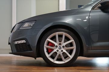 Skoda Octavia - 2