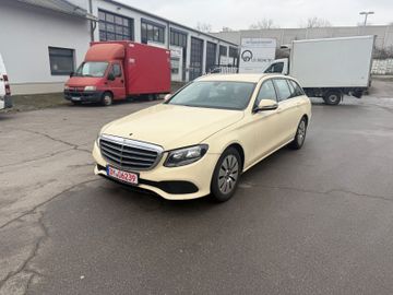 Mercedes E 200 - 1