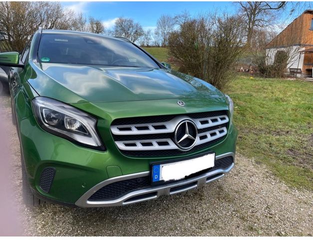 Mercedes-Benz GLA 250 4MATIC DCT AMG Line AMG Line