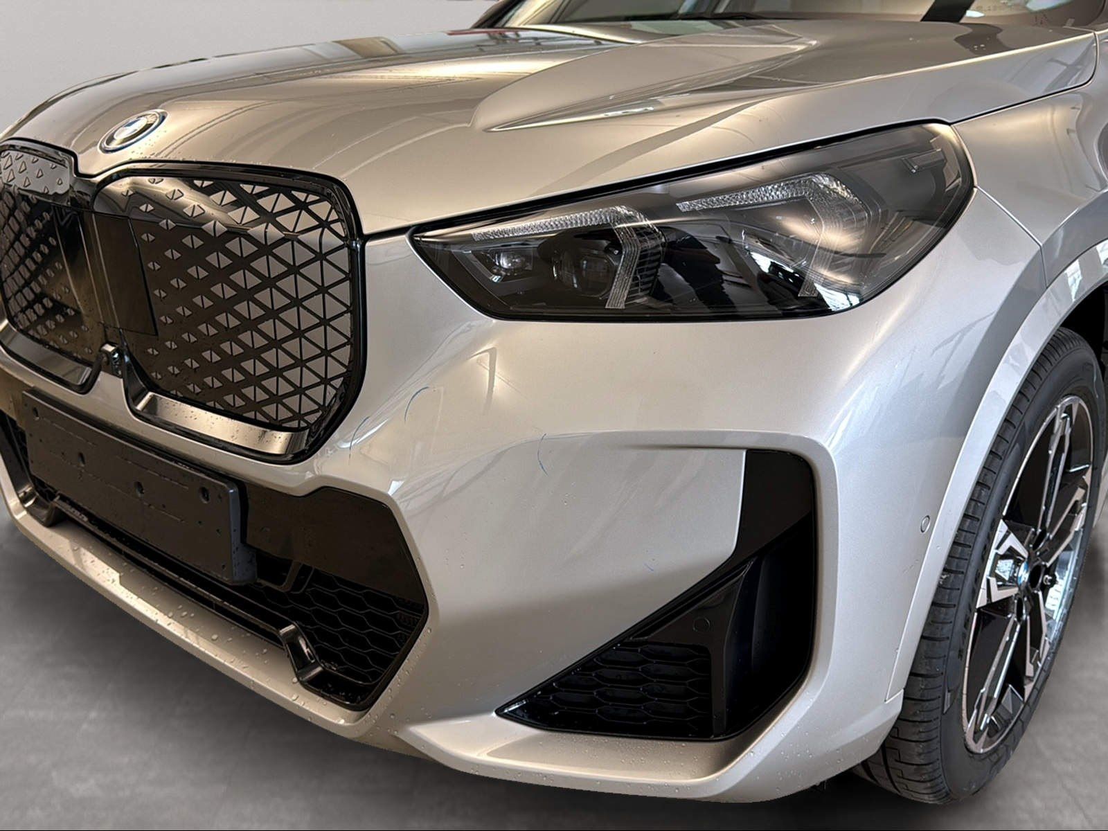 BMW iX1 - Bild 12