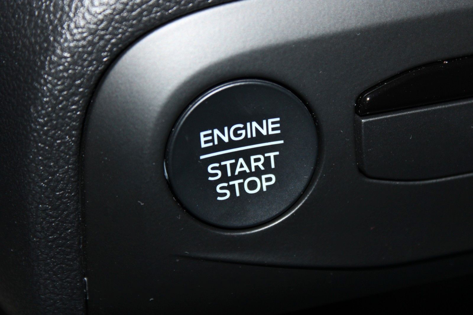 Fahrzeugabbildung Ford Focus ST-Line X Aut. LED ACC Leder Pano HUD Wint