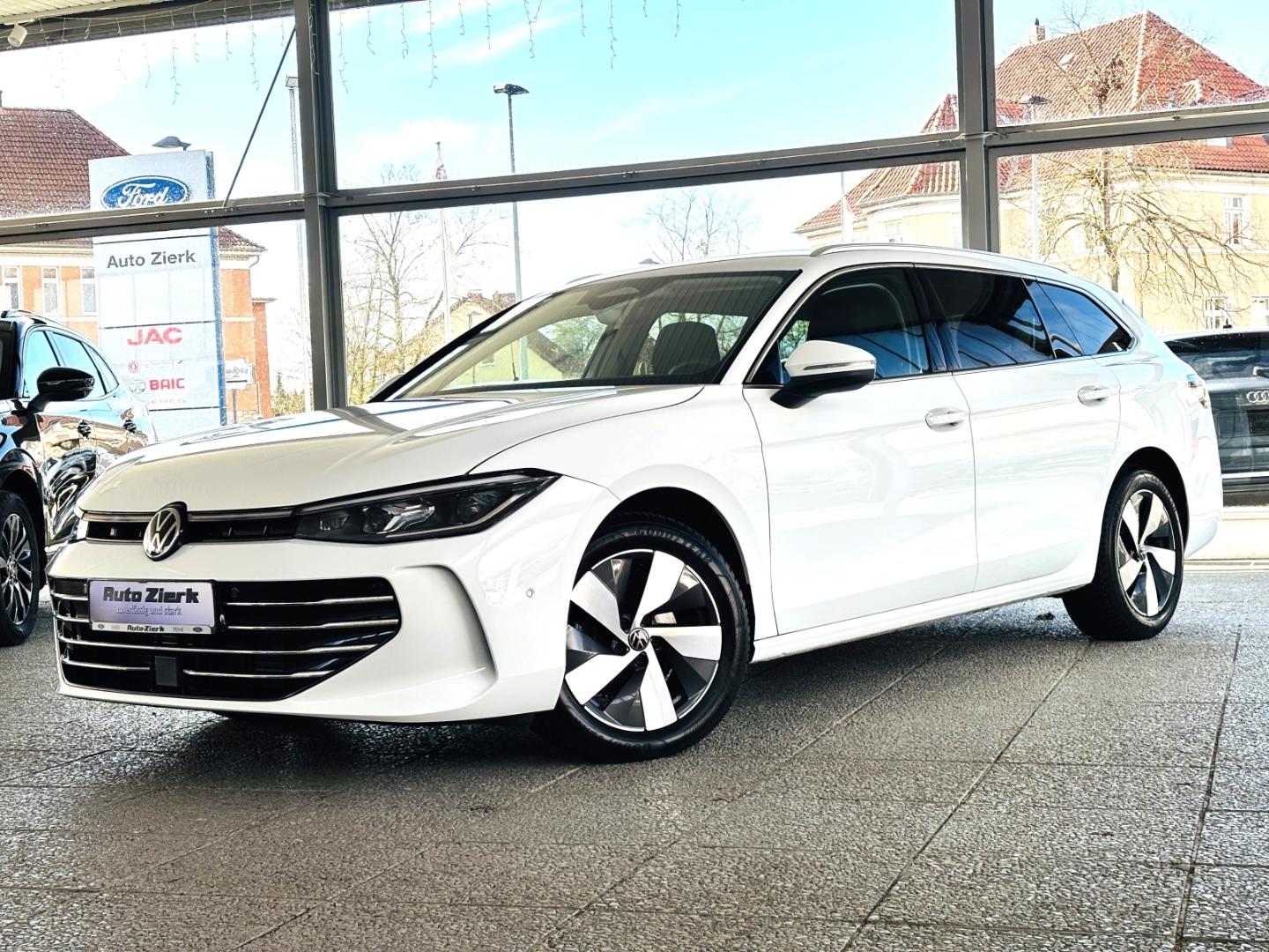 Volkswagen Passat Variant 2.0 TDI DSG Elegance ACC NAVI RFK