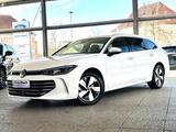 Volkswagen Passat Variant 2.0 TDI DSG Elegance ACC NAVI RFK