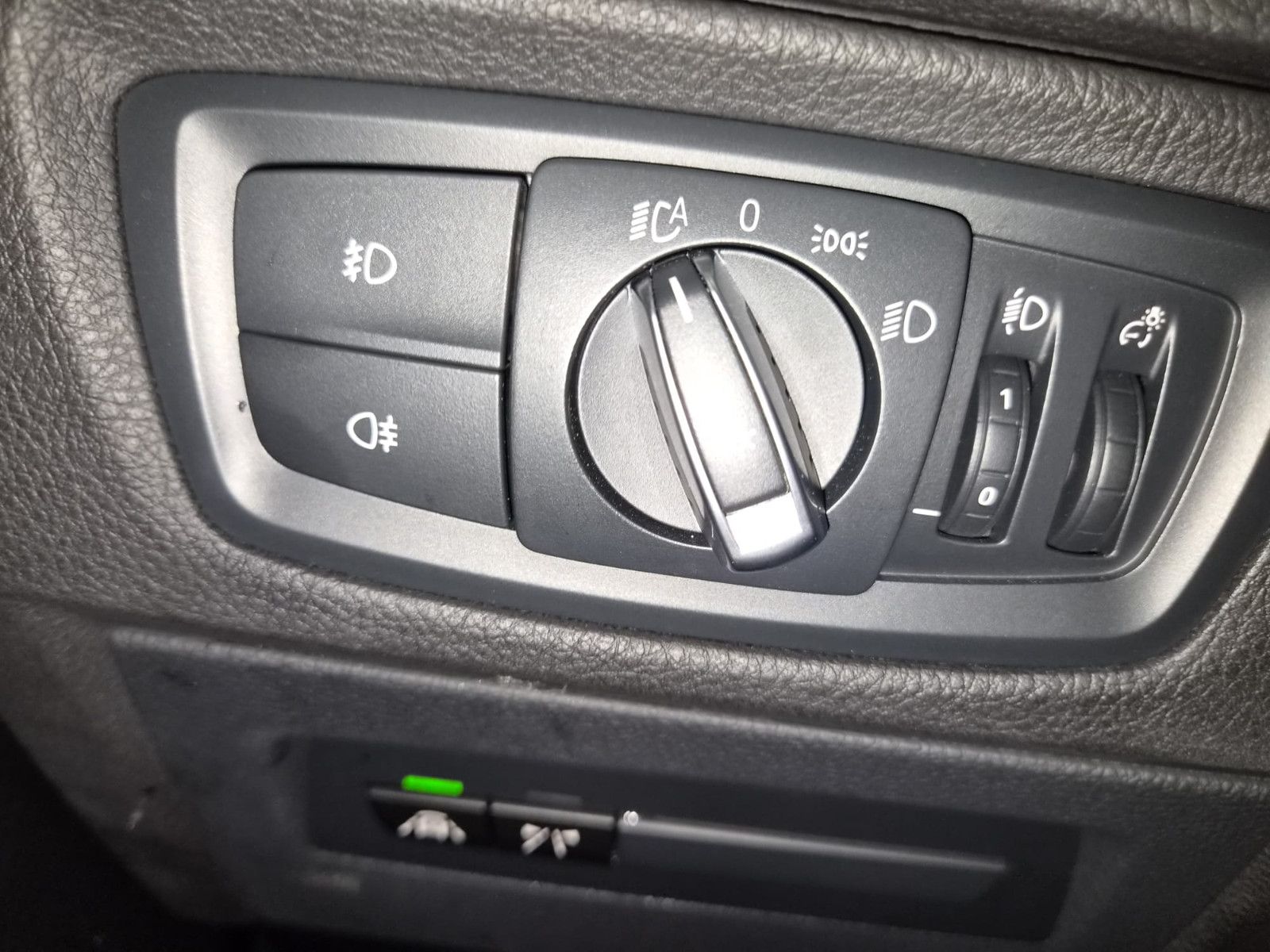 Fahrzeugabbildung BMW 120i Edition Sport Line Shadow/NAVI / AUTOMATIK
