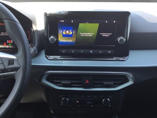 Fahrzeugabbildung SEAT Arona Xperience AHK 18"LM