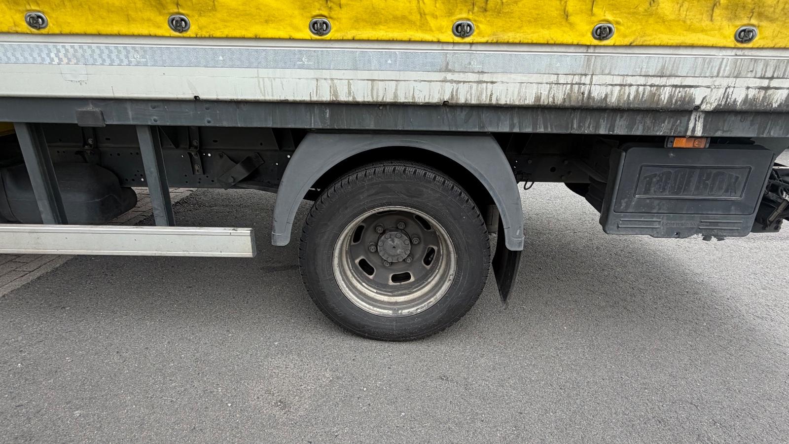 Iveco Daily Fahrgestell Doppelkabine 50 C ... Radstand