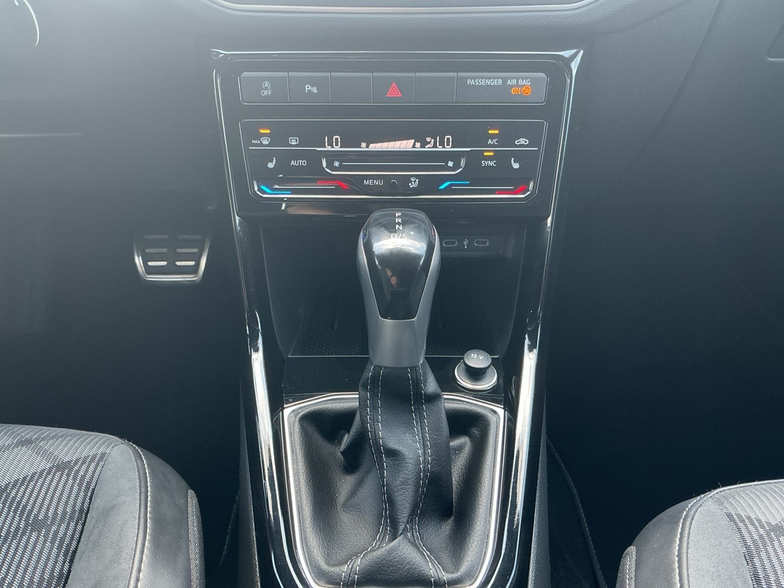 Volkswagen T-Cross - Bild 12
