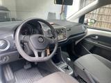Volkswagen up! 1.0 55kW ASG move up! move up! - VW up! von privat