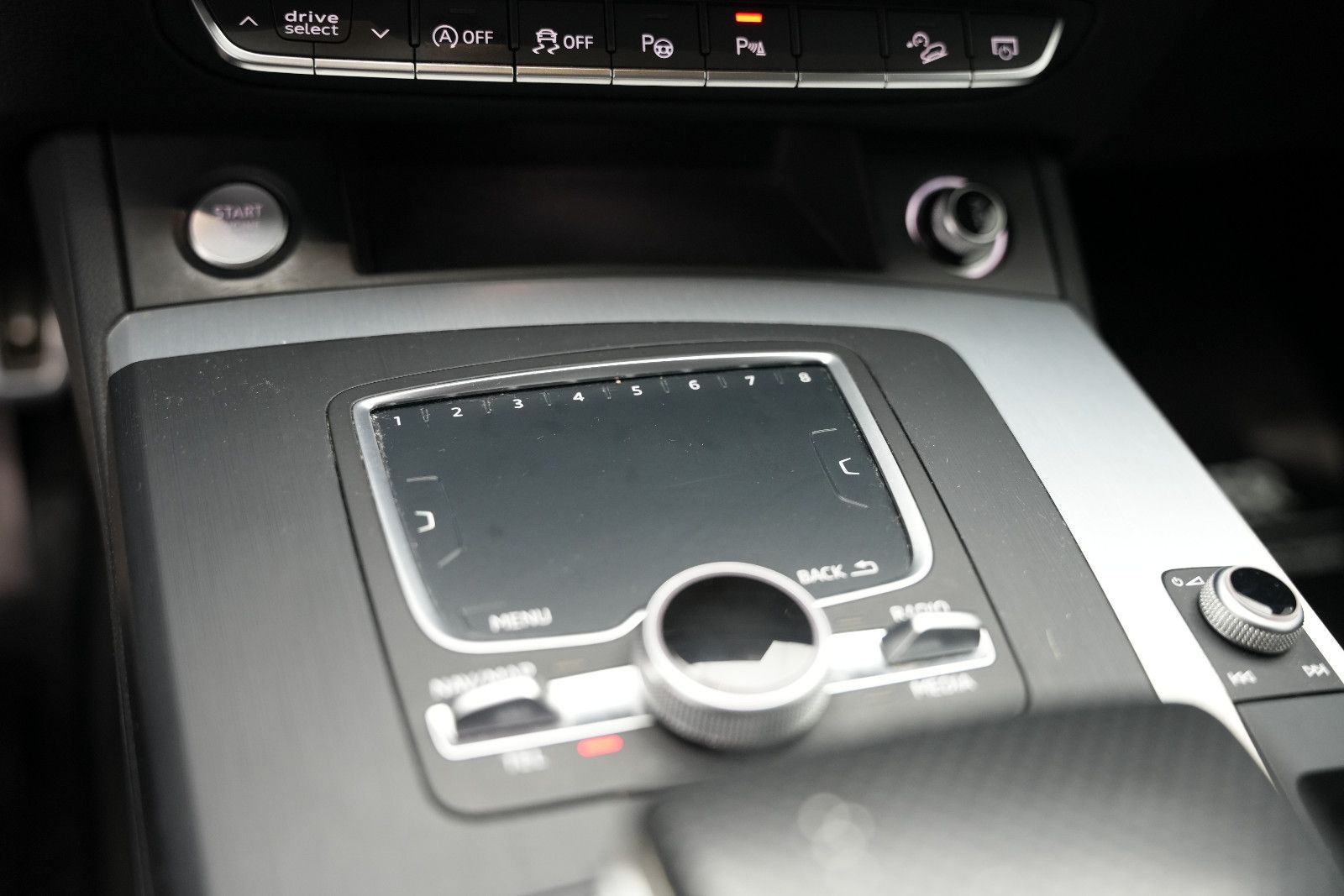 Fahrzeugabbildung Audi Q5 Quattro *S-Line*Virtual*SHZ*Navi*PDC*ACC