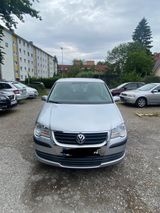Volkswagen Vw Touran aus 2009 mit TÜV/AU bis 05/2026 - Volkswagen Touran mit CNG-Antrieb: Kleinbus, 2.0