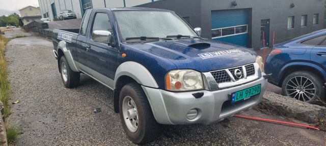 Nissan Navara 2,5TDI 133HP 4WD, The car is in Poland