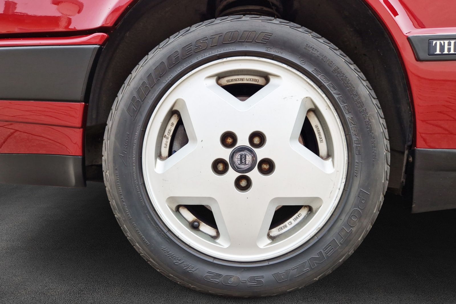 Fahrzeugabbildung Lancia Thema 8.32 | Ferrari Motor | Sehr guter Zustand