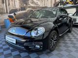 Volkswagen Beetle Cabrio "Sound" E-Verdeck, Klimaauto.,Navi - Volkswagen Beetle SOUND mit Benzin-Antrieb