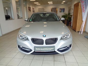 Fahrzeugabbildung BMW 220d Coupé Sport Line/NAVI/BI-Xenon/1.HAND