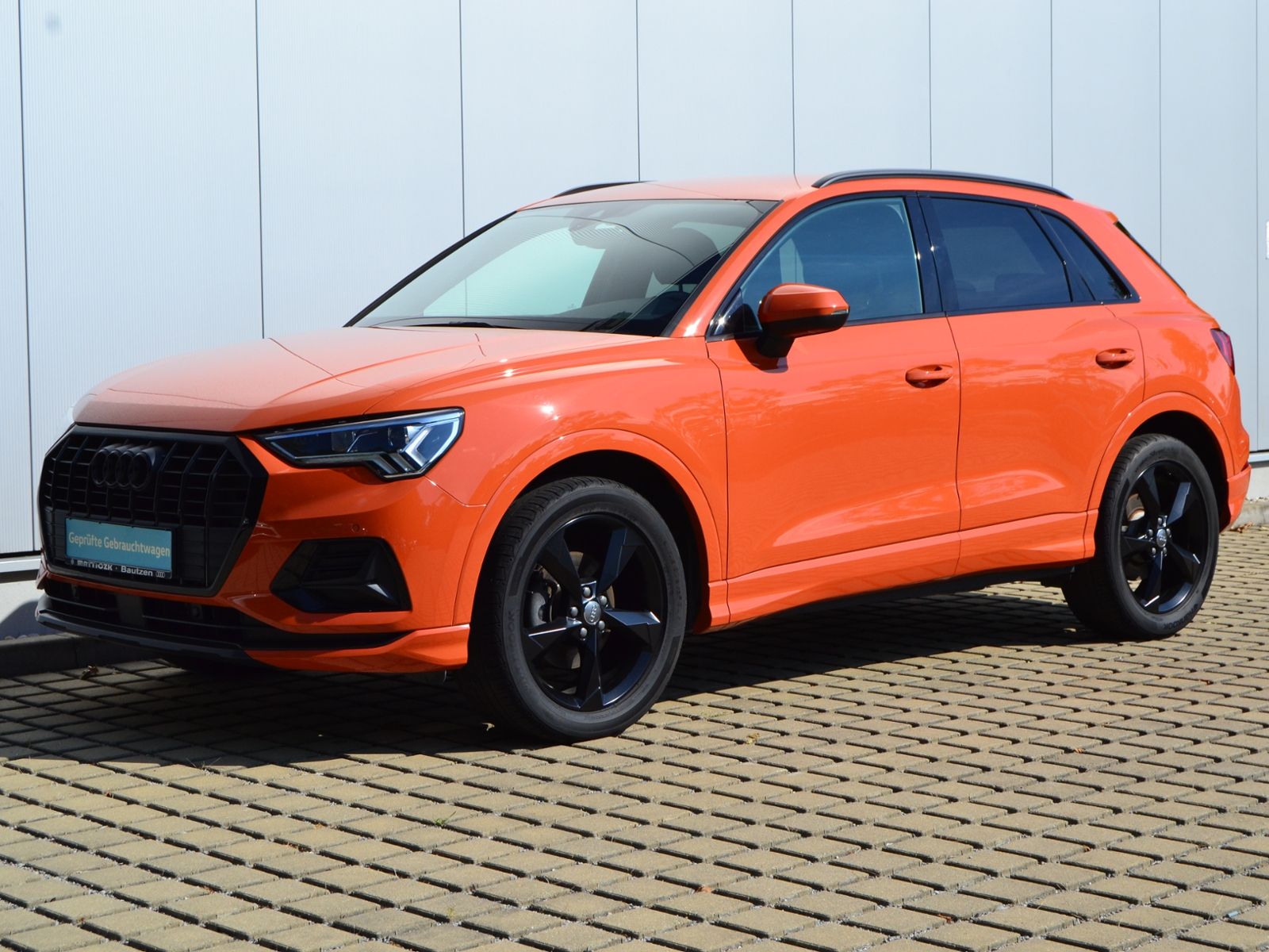 Q3 35 TFSI S-tronic Advanced OPTIK-SW/AHK/LED/18