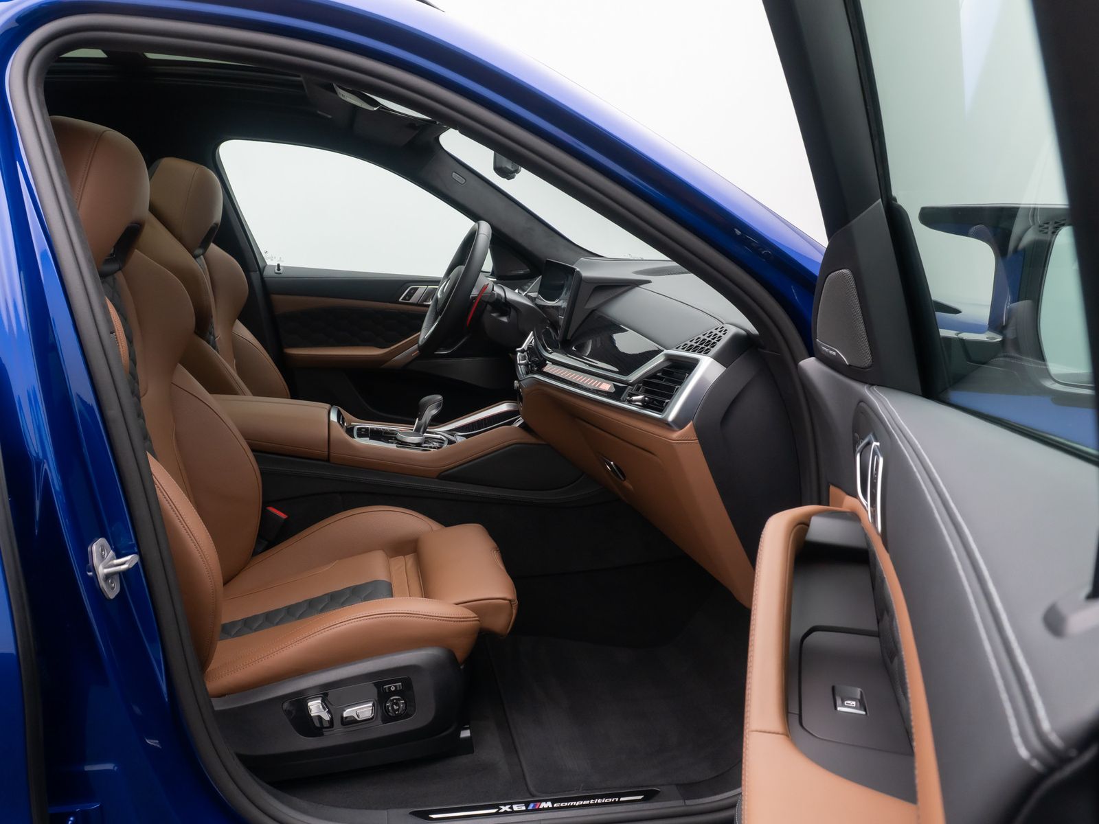 Fahrzeugabbildung BMW X6 M Competition DAB Massage 360&deg; SoftClose Voll