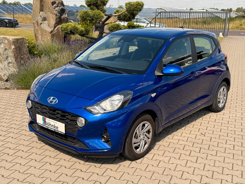 Hyundai i10 Select PDC KLIMA SHZ LENKRADHEIZUNG 1 HAND 2023