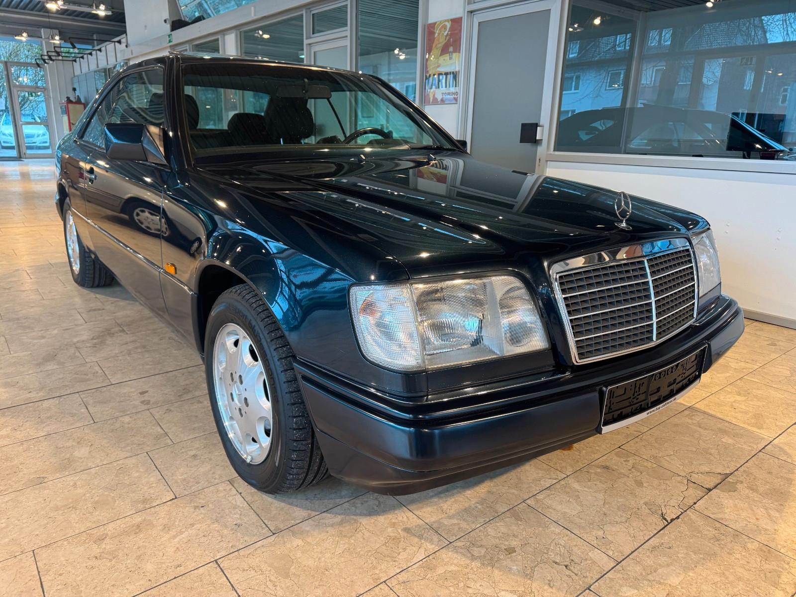 Mercedes-Benz E220 Coupe Automatik , Klima ESSD Top Zustand