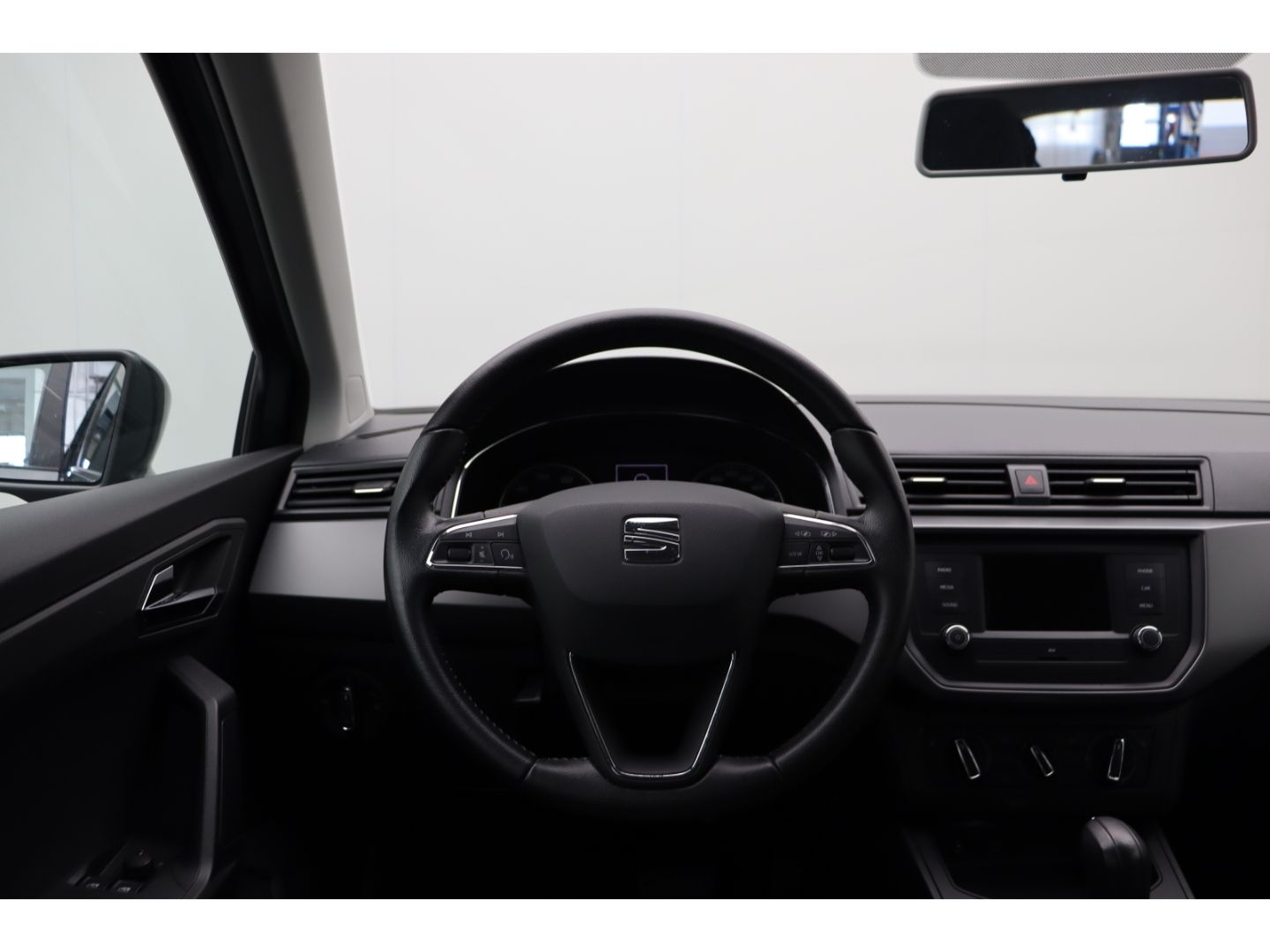 Fahrzeugabbildung SEAT Ibiza 1.0 Style Sitzheizung Einparkhilfe Notbrem