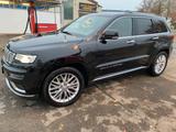 Jeep Grand Cherokee Summit 3.0 V6 184 kW Standheizung - Jeep Grand Cherokee mit Diesel-Antrieb: Standheizung