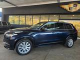Volvo XC90 D5 Momentum AWD LEDER/ 130400 Z.Riemen Neu - Volvo Gebrauchtwagen in Göttingen