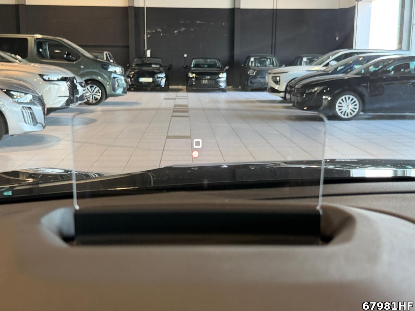 Fahrzeugabbildung Citroën C4 Pure Tech 130 S&S EAT8 Shine *SHZ*PDC*LED*