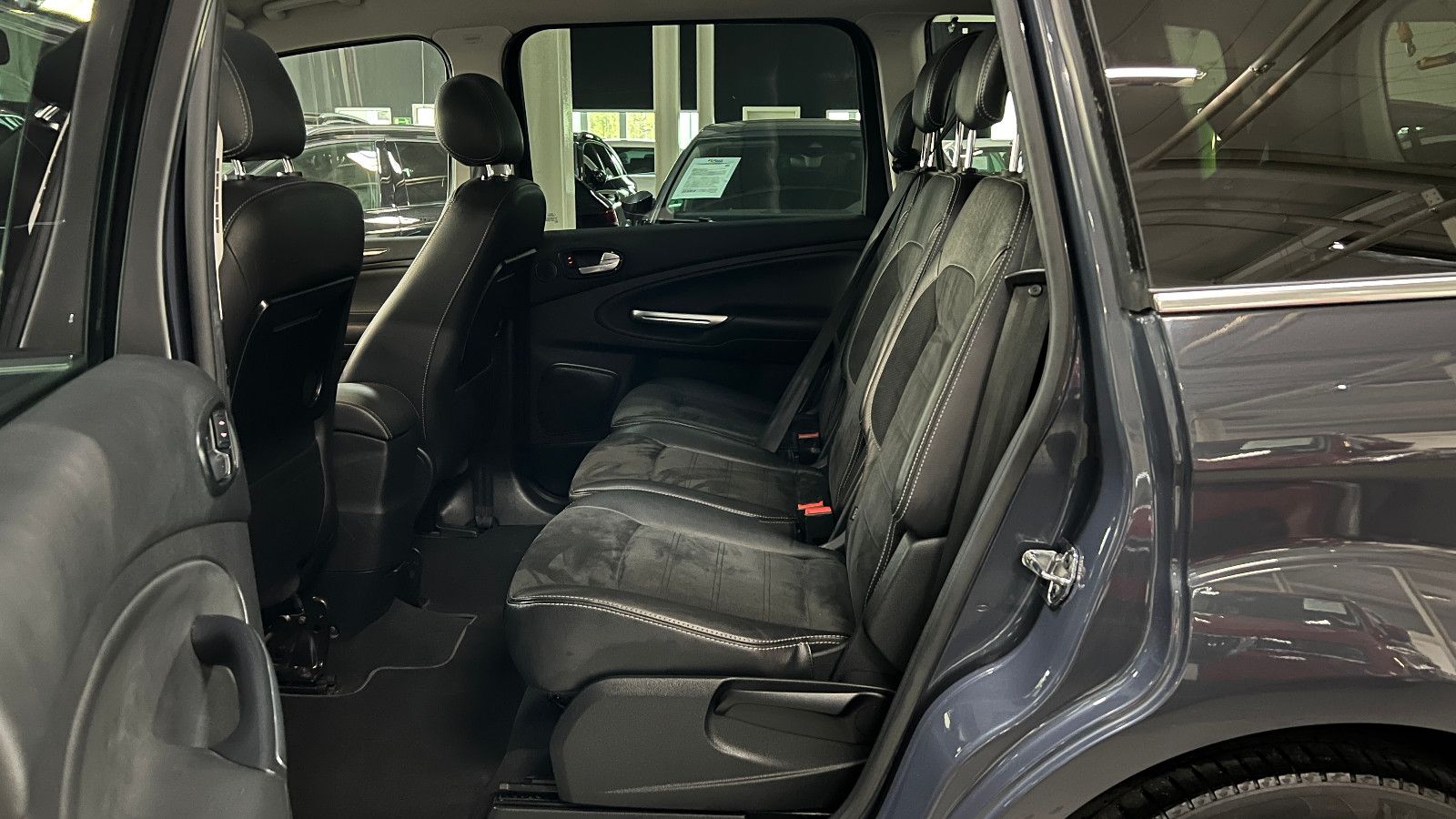Fahrzeugabbildung Ford Galaxy 7-SITZER AUT. TITANIUM SPORT PANO MEMORY