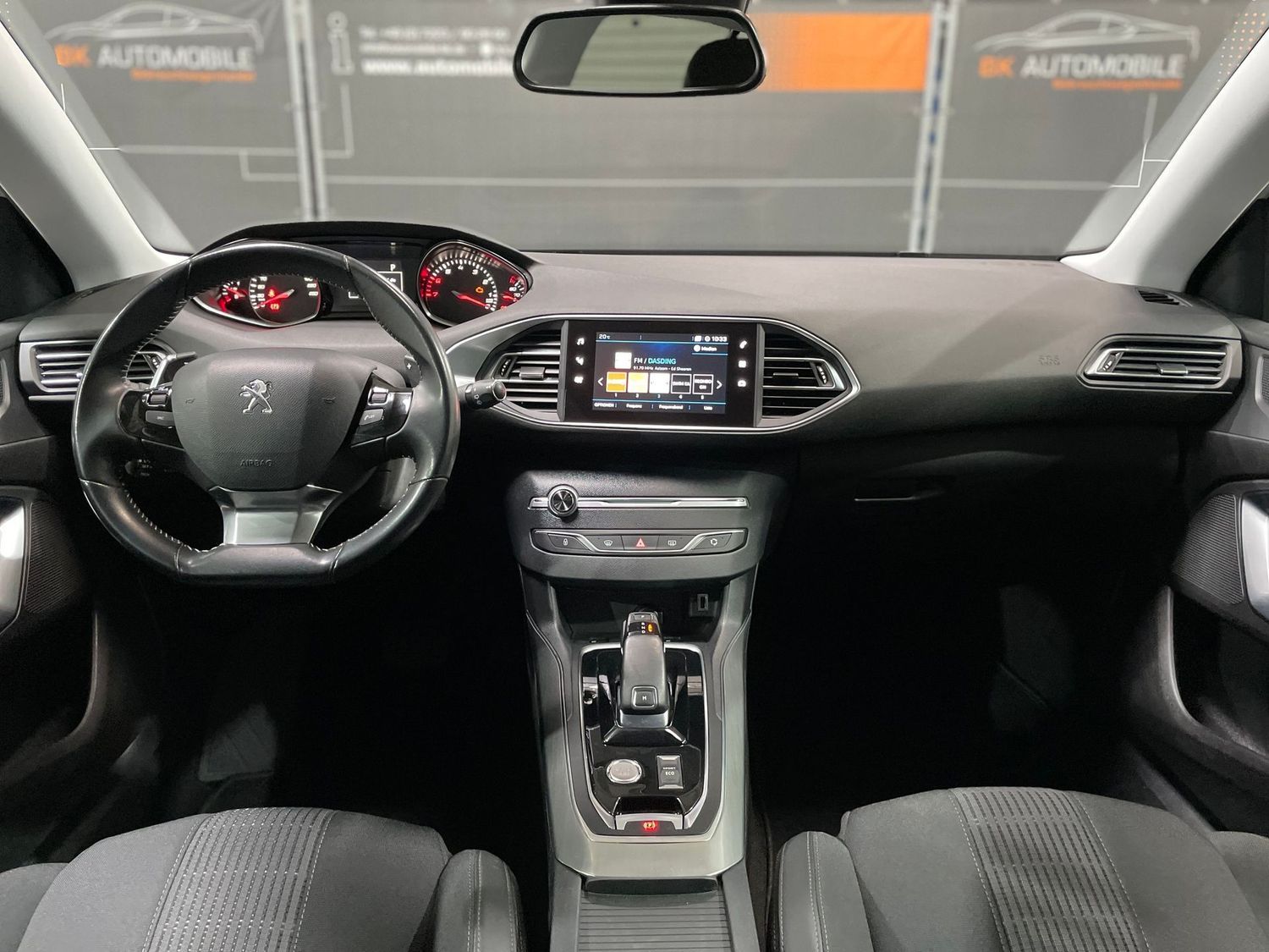 Fahrzeugabbildung Peugeot 308 Allure Sport #Tempomat#Navi#Shz#PDC