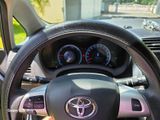 Toyota Auris Hybrid Life 1,8-l-VVT-i Life - Toyota Auris von privat
