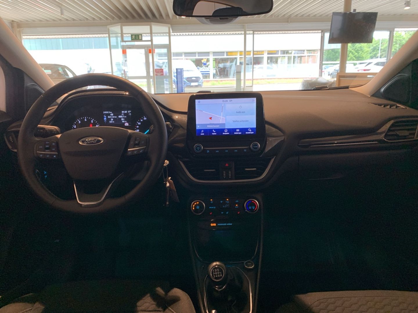 Fahrzeugabbildung Ford Puma Titanium 1.0 EcoBoost Navigation, Ganzjahre