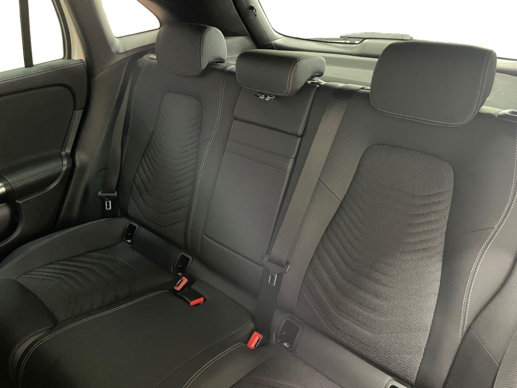 Mercedes-Benz EQA 300 4matic Progressive AMG MBUX Progressive foto 10