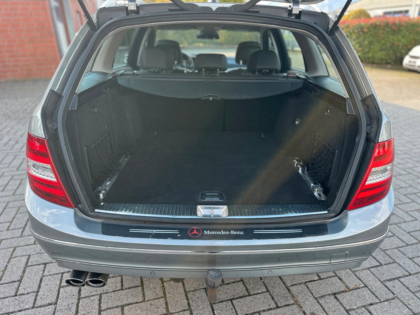 Mercedes-Benz C200 2011 — photo 5