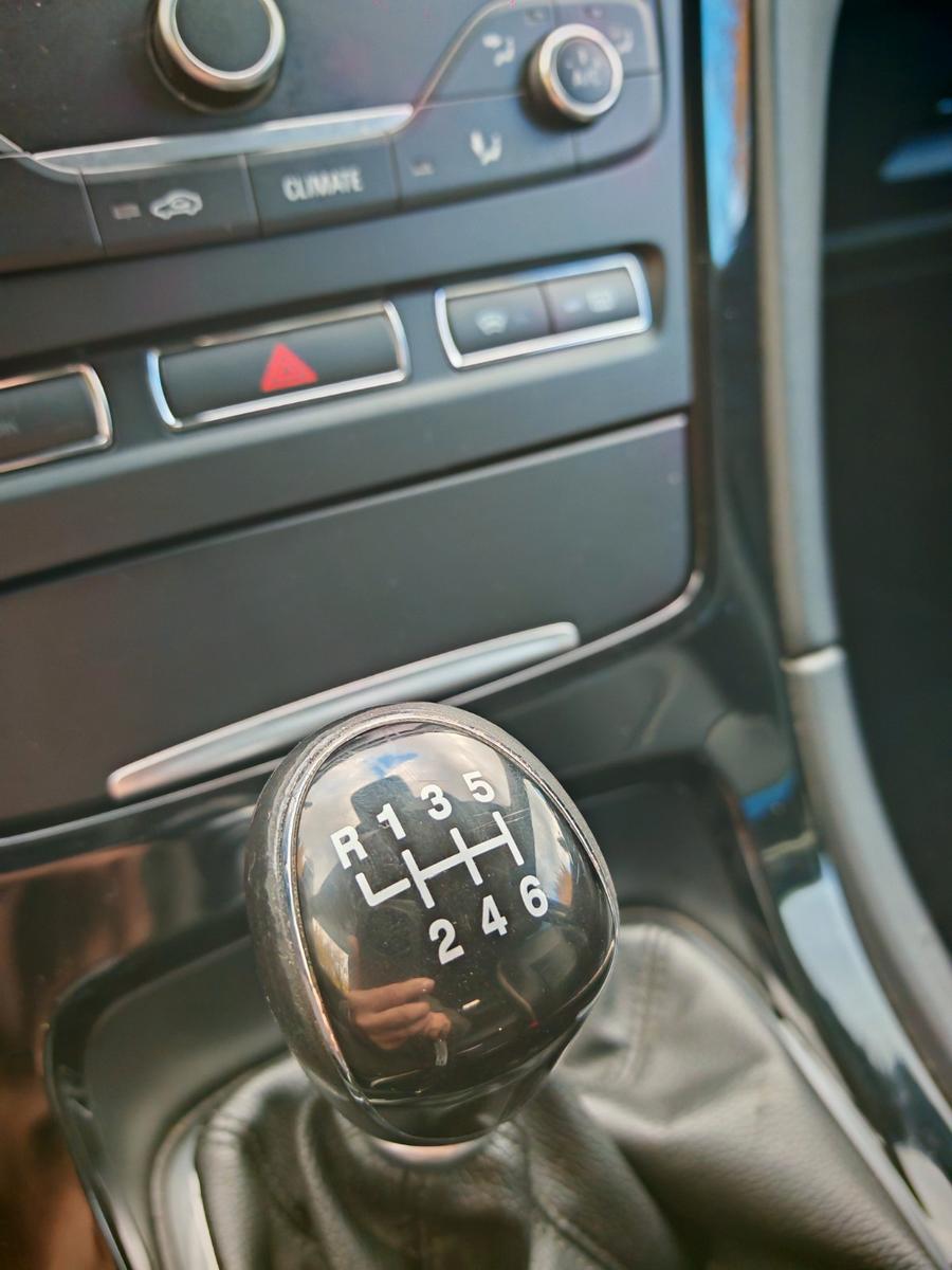 Ford Mondeo 2014 — photo 27
