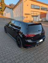 Volkswagen Golf 2.0 TSI DSG 4MOTION R Performance Paket  - gebrauchte Limousinen in Hanau