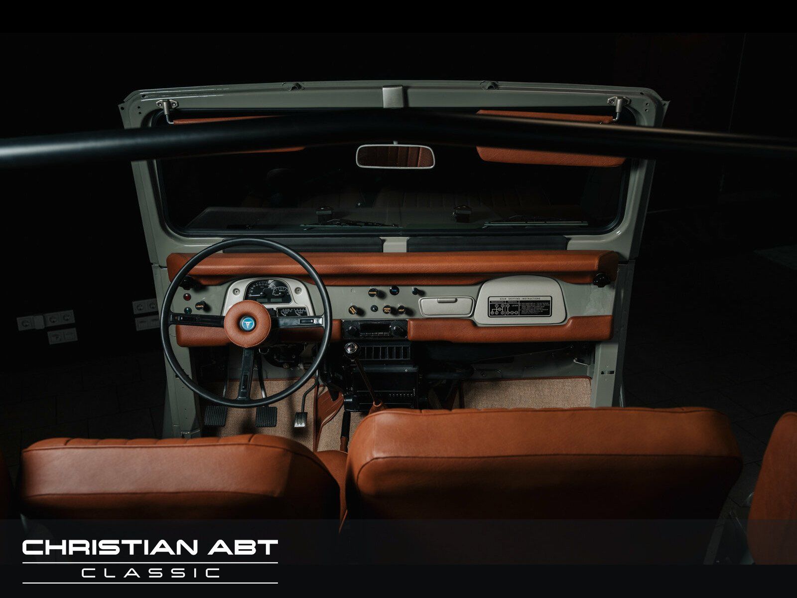 Fahrzeugabbildung Toyota FJ43 restauriert * Servo * H-Zulassung