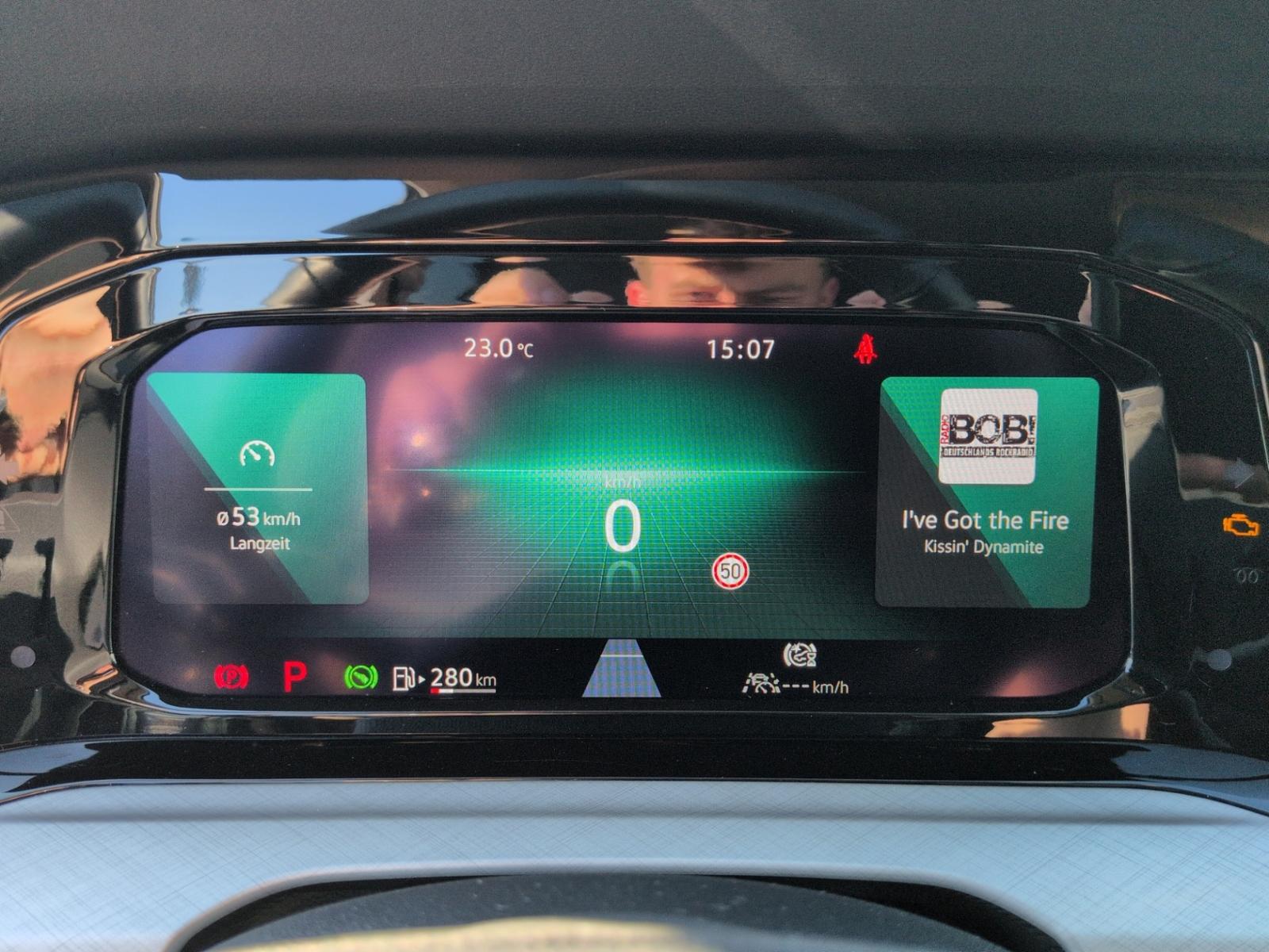 Volkswagen Golf VIII 1.0 eTSI DSG Life LED+ACC+APP+NAVI, миниатюра 12